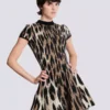 A-linjeformad jacquardklänning med leopardmönster