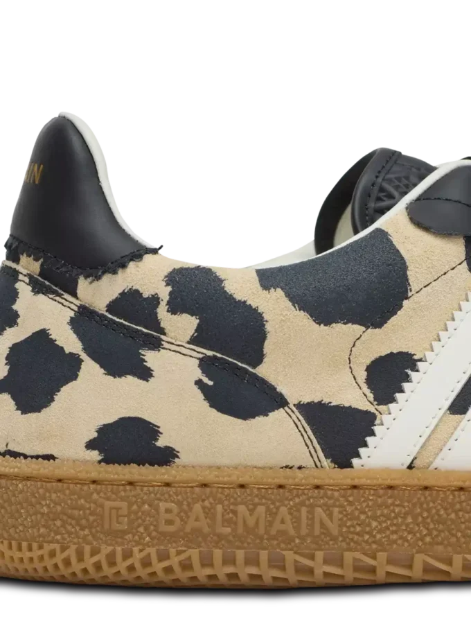 Balmain Swan sneakers i mocka med leopardmönster Balmain Swan sneakers i mocka med leopardmönster