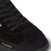 Balmain Swan sneakers i mocka och lackläder Balmain Swan sneakers i mocka och lackläder