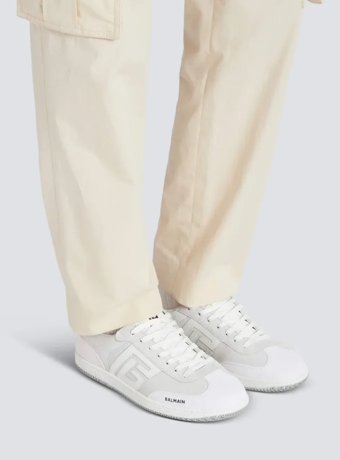 Balmain Swan sneakers i mocka och slätt läder Balmain Swan sneakers i mocka och slätt läder