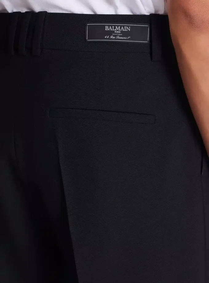 Bermudashorts i ull med insydda veck Bermudashorts i ull med insydda veck