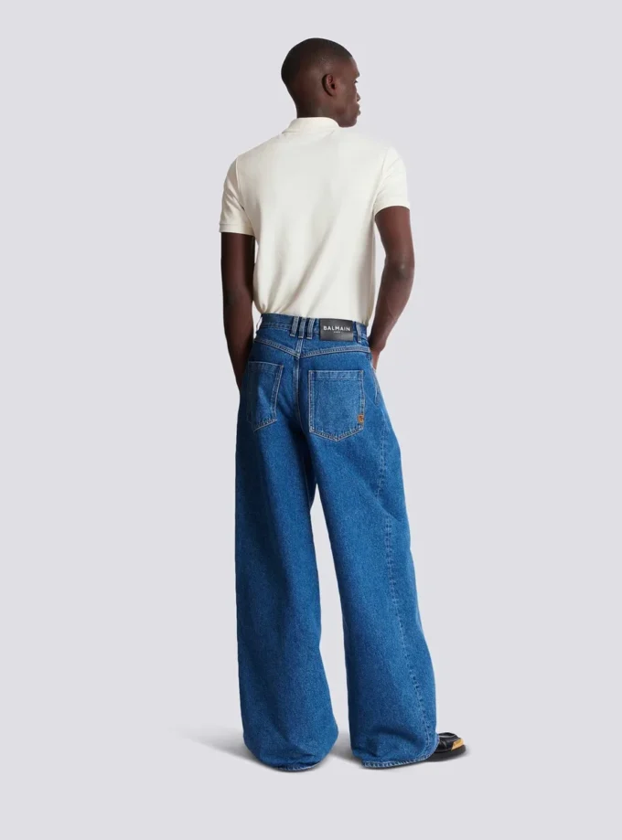 Blå jeans med vida ben Blå jeans med vida ben