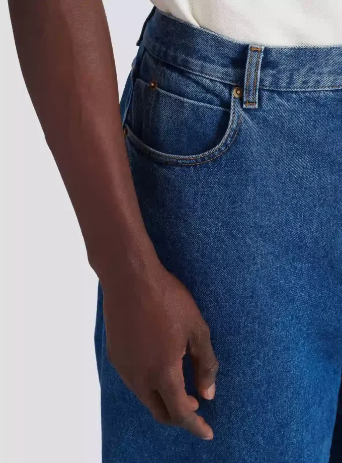 Blå jeans med vida ben Blå jeans med vida ben