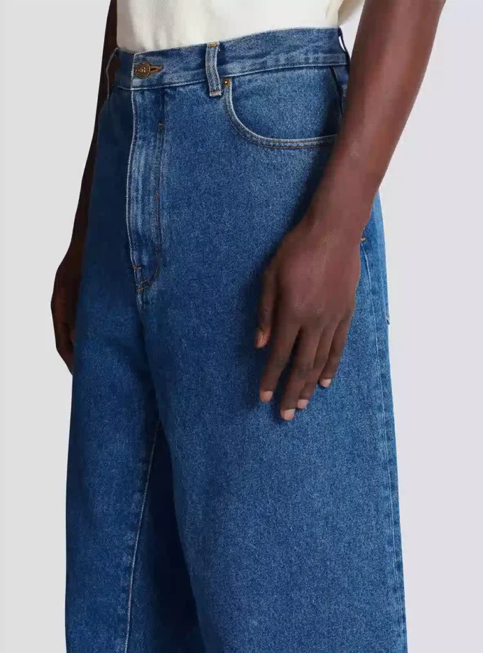 Blå jeans med vida ben Blå jeans med vida ben