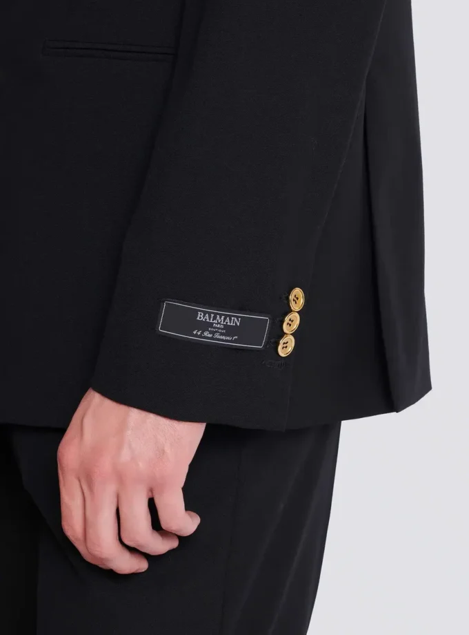 Blazer i ull med 2 knappar Blazer i ull med 2 knappar