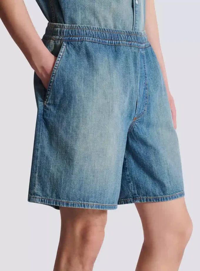 Blekta jeansshorts Blekta jeansshorts