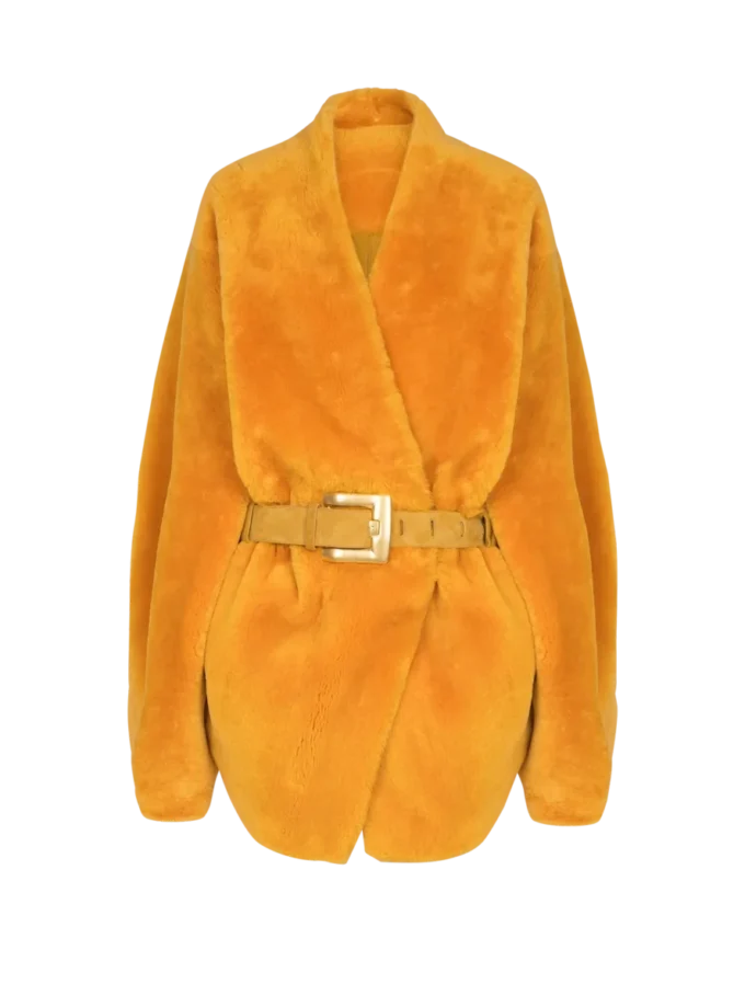 Bältad shearlingkapp Bältad shearlingkapp