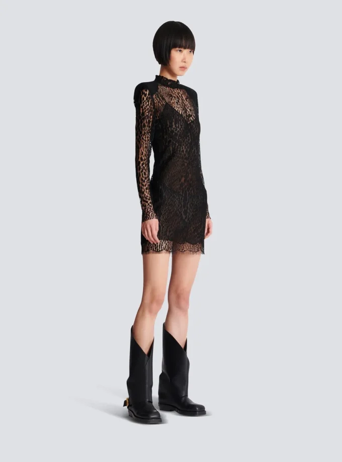 Bodycon-klänning i spets med leopardmönster