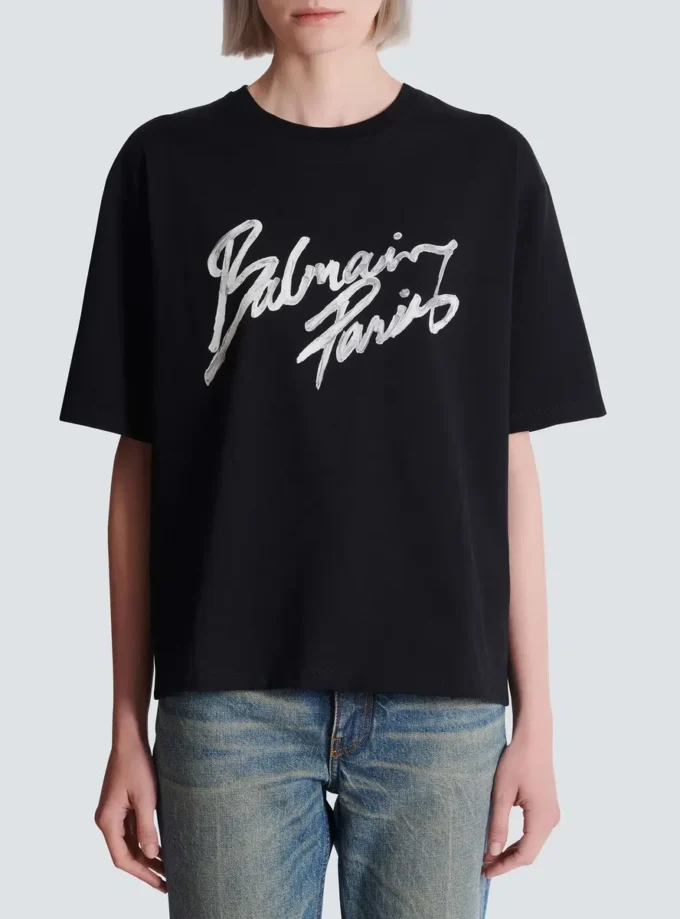 Boxig T-shirt med Balmain Paris Brush-tryck Boxig T-shirt med Balmain Paris Brush-tryck