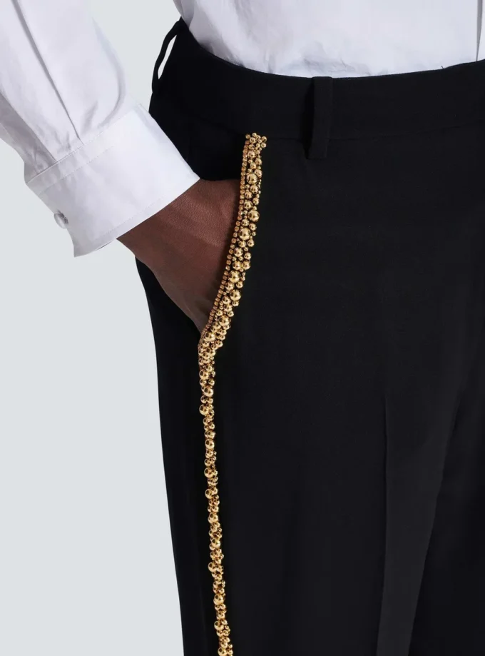 Broderade crepe-byxor med raka ben Broderade crepe-byxor med raka ben