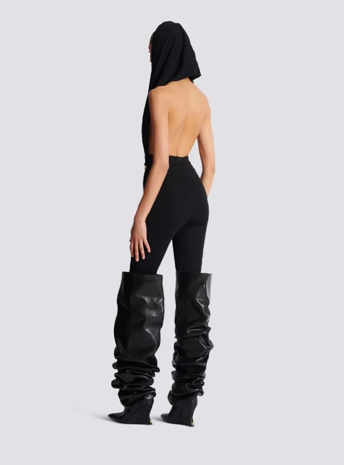 Drapad bodysuit med huva