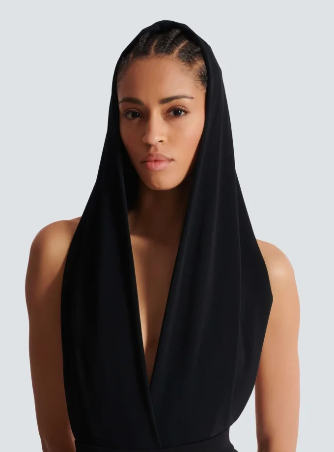 Drapad bodysuit med huva