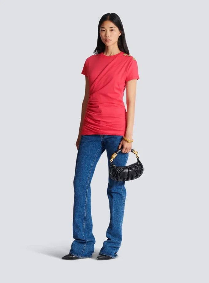 Drapierad T-shirt med knappar