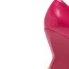 Glänsande kilklackade pumps i lammskinn