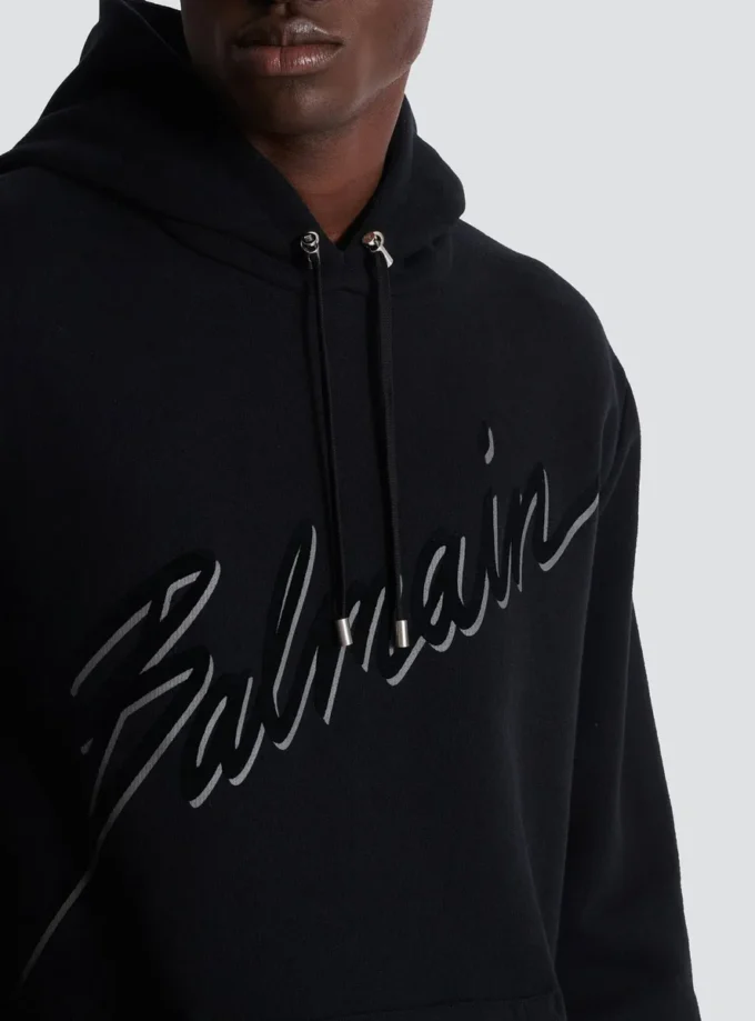 Huvtröja med flockade Balmain-bokstäver Huvtröja med flockade Balmain-bokstäver