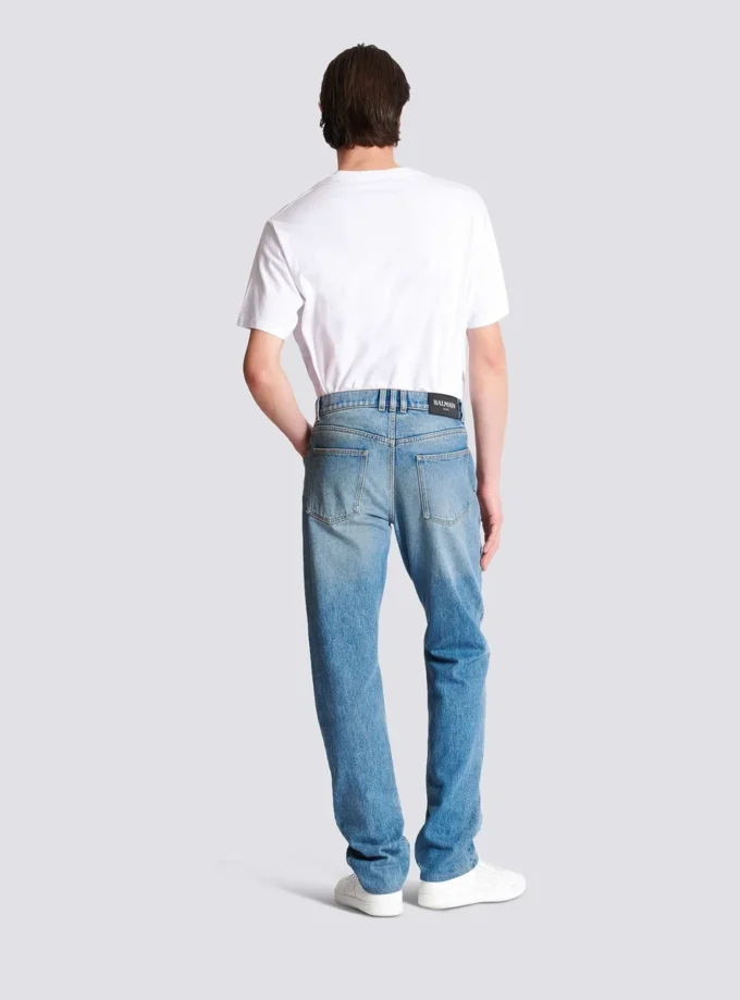 Jeans i normal passform Jeans i normal passform