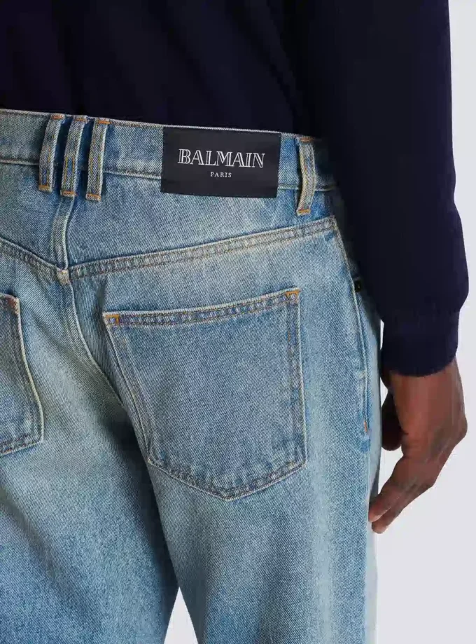 Jeans i normal passform Jeans i normal passform