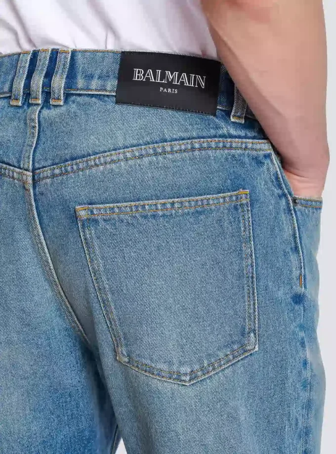 Jeans i normal passform Jeans i normal passform