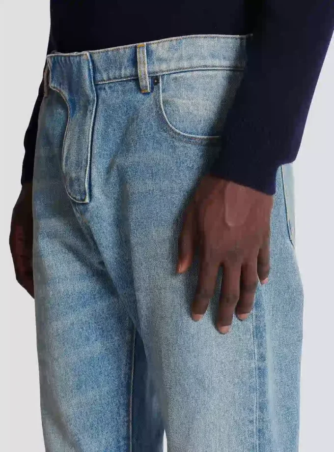 Jeans i normal passform Jeans i normal passform