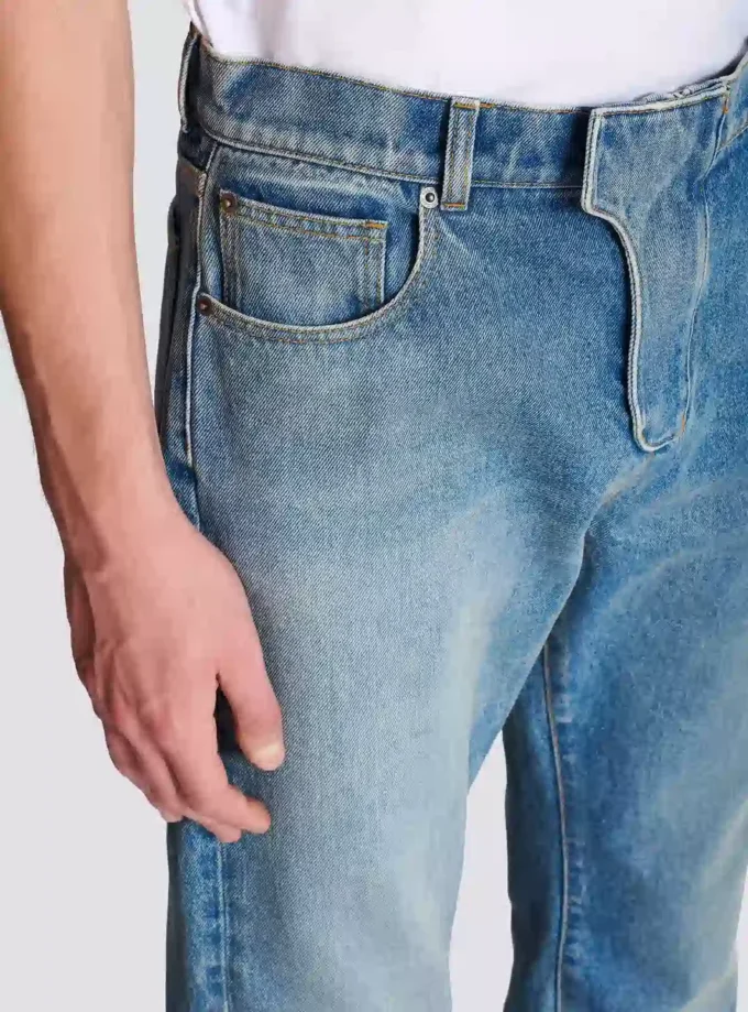 Jeans i normal passform Jeans i normal passform