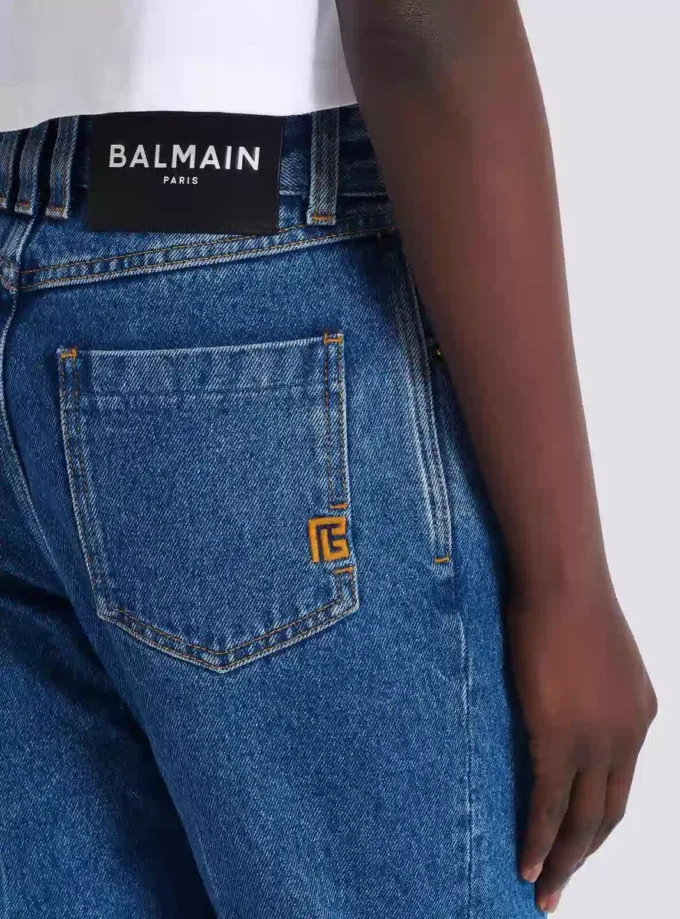 Jeans med raka ben