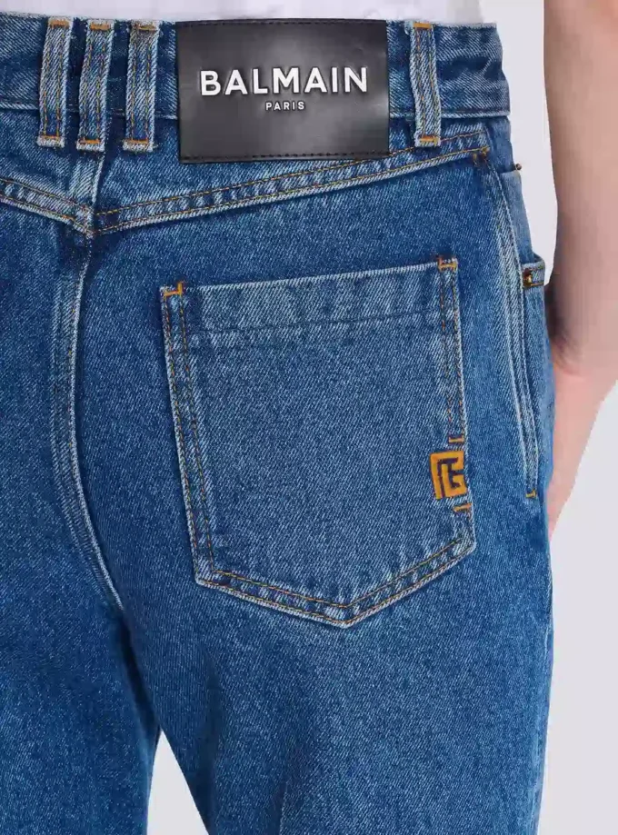 Jeans med raka ben