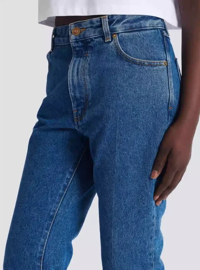 Jeans med raka ben
