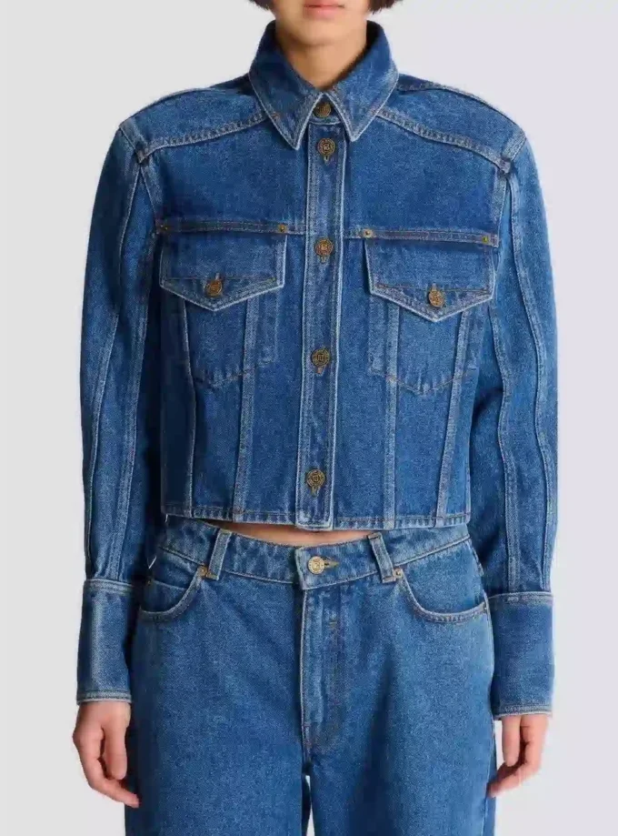 Kort, blekt jeansjacka Kort, blekt jeansjacka