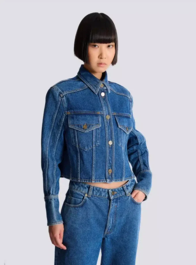 Kort, blekt jeansjacka Kort, blekt jeansjacka