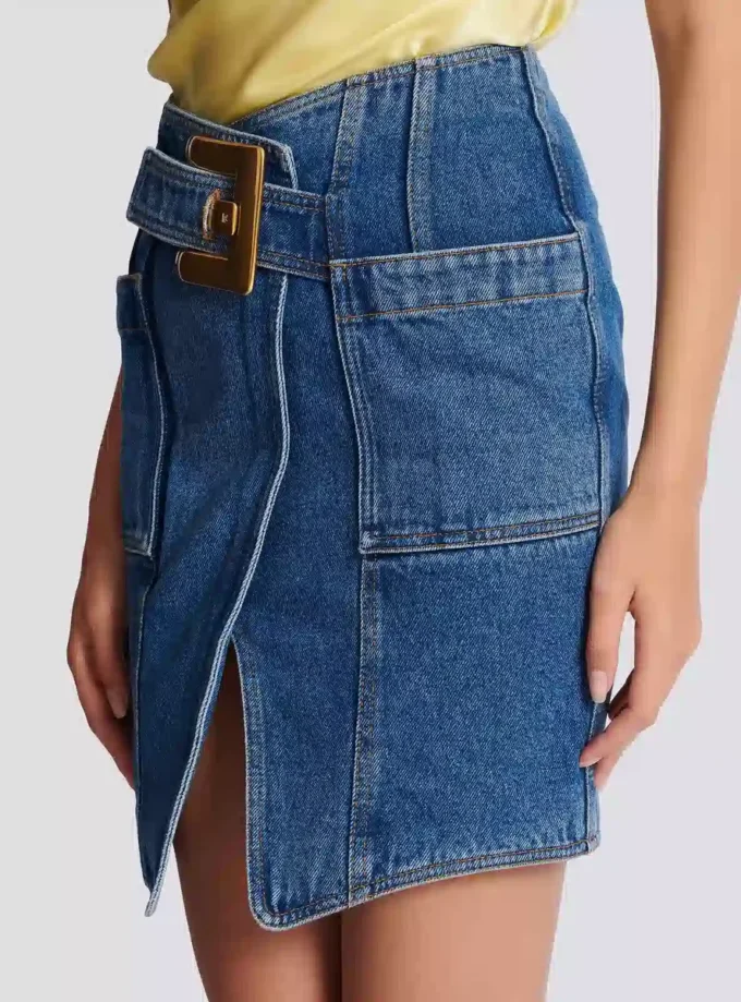 Kort denimkjol med bälte Kort denimkjol med bälte