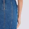 Kort denimkjol med bälte Kort denimkjol med bälte