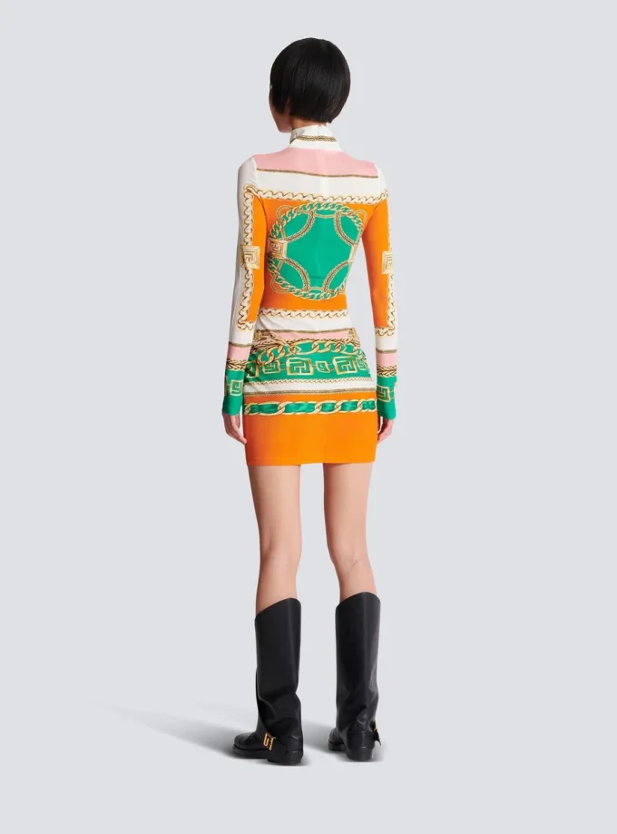 Kort, figurnära klänning med tryck och Balmain Foulard-mönster Kort, figurnära klänning med tryck och Balmain Foulard-mönster