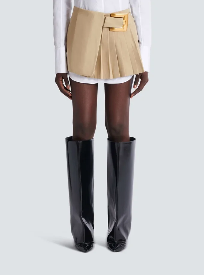 Kort gabardinekjol med bältesdetalj Kort gabardinekjol med bältesdetalj