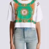 Kort T-shirt med Balmain Foulard-tryck Kort T-shirt med Balmain Foulard-tryck