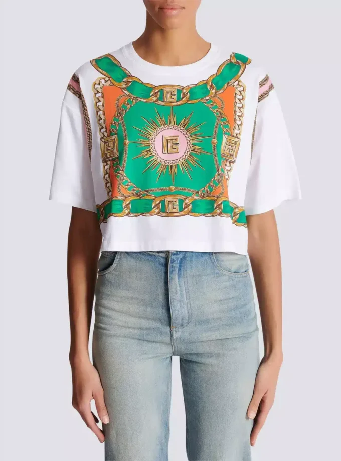 Kort T-shirt med Balmain Foulard-tryck Kort T-shirt med Balmain Foulard-tryck