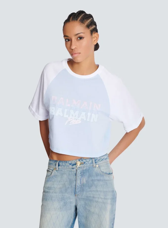 Kort T-shirt med Balmain Paris-tryck