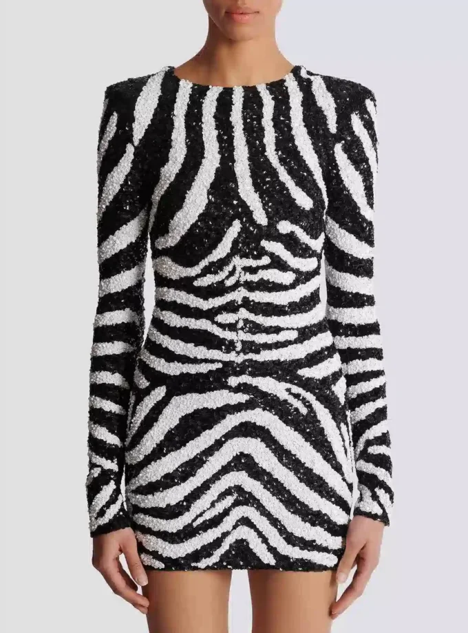 Kort tvåfärgad zebra-paljettklänning Kort tvåfärgad zebra-paljettklänning