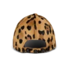 Läderkeps i ponnyhudstil med leopardmönster