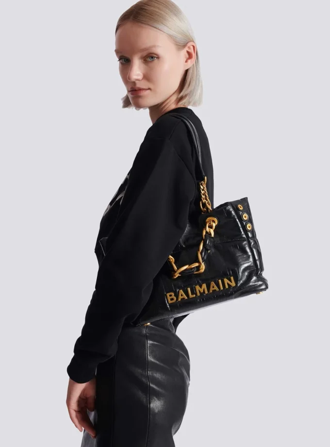 Liten 1945 Mjuk totebag i krackelerat kalvskinn Liten 1945 Mjuk totebag i krackelerat kalvskinn