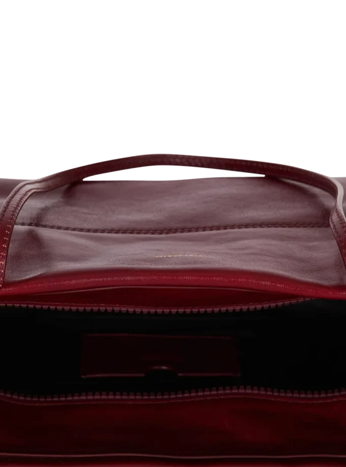 Liten Track Zips-väska i kalvskinn Liten Track Zips-väska i kalvskinn