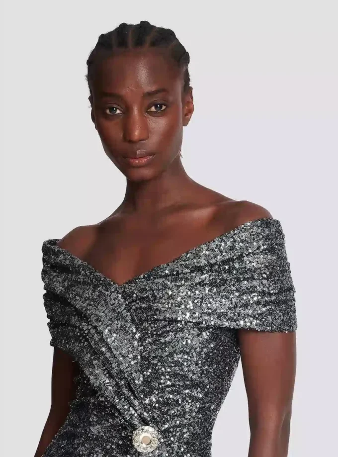 Lång draperad paljettklänning Lång draperad paljettklänning