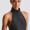 Lång sammetsklänning med halterneck och strass Lång sammetsklänning med halterneck och strass