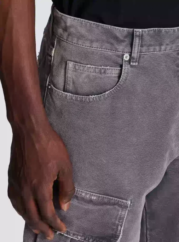 Löst sittande cargojeans i denim