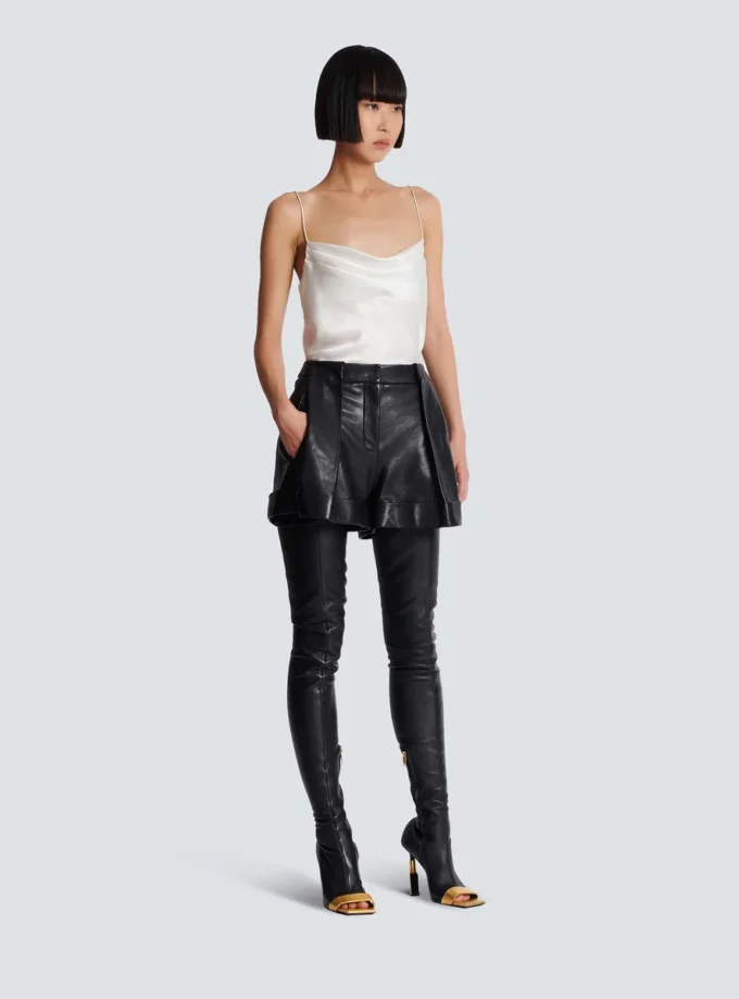 Plisserade shorts i lammskinn Plisserade shorts i lammskinn