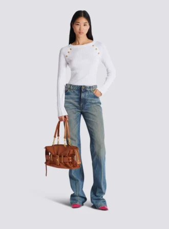 Raka jeans i blekt denim