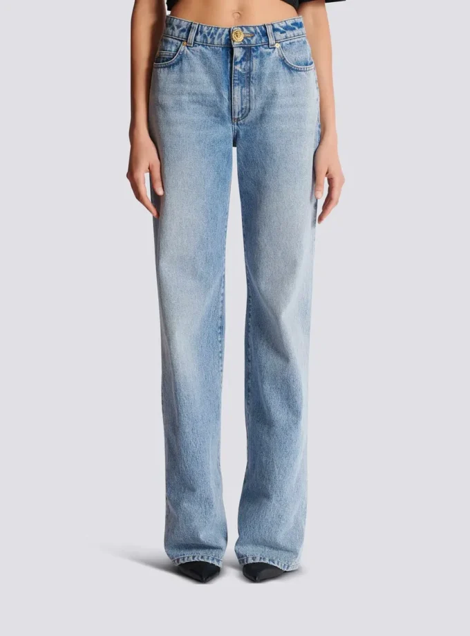 Raka jeans i blekt denim