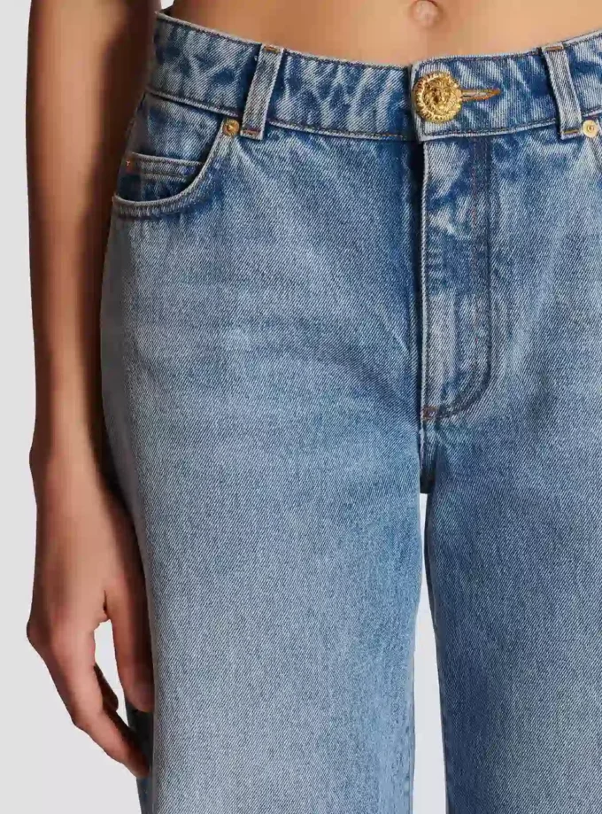 Raka jeans i blekt denim