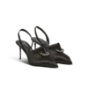 Satin-slingbacks med piercing
