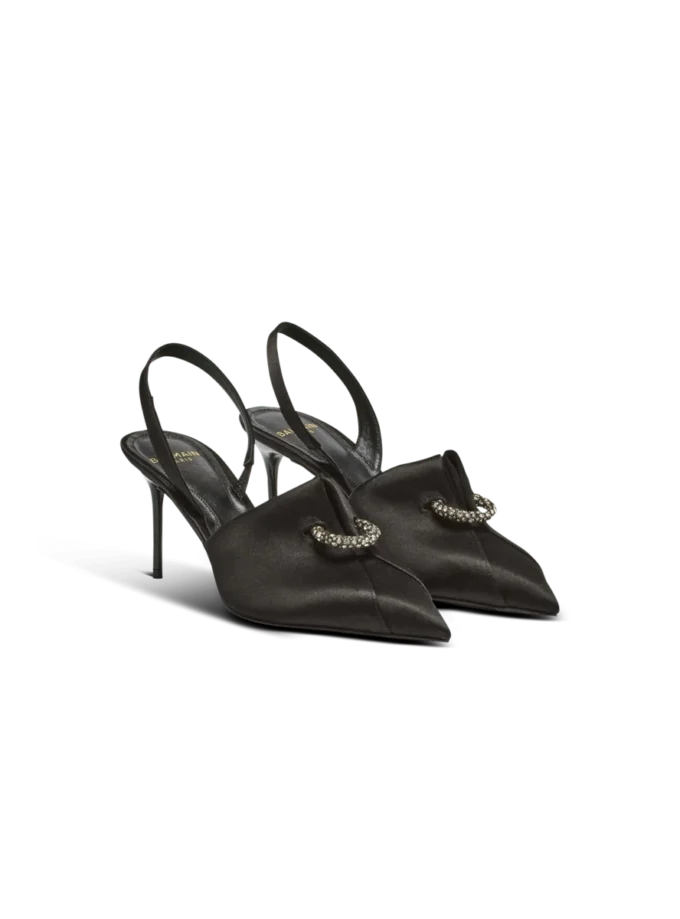 Satin-slingbacks med piercing