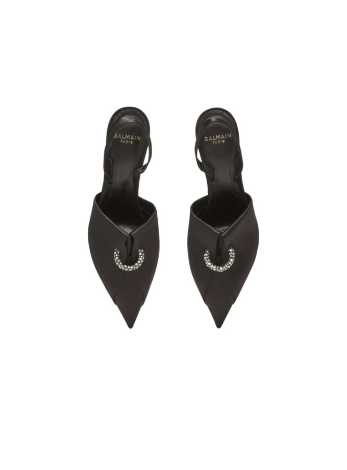 Satin-slingbacks med piercing
